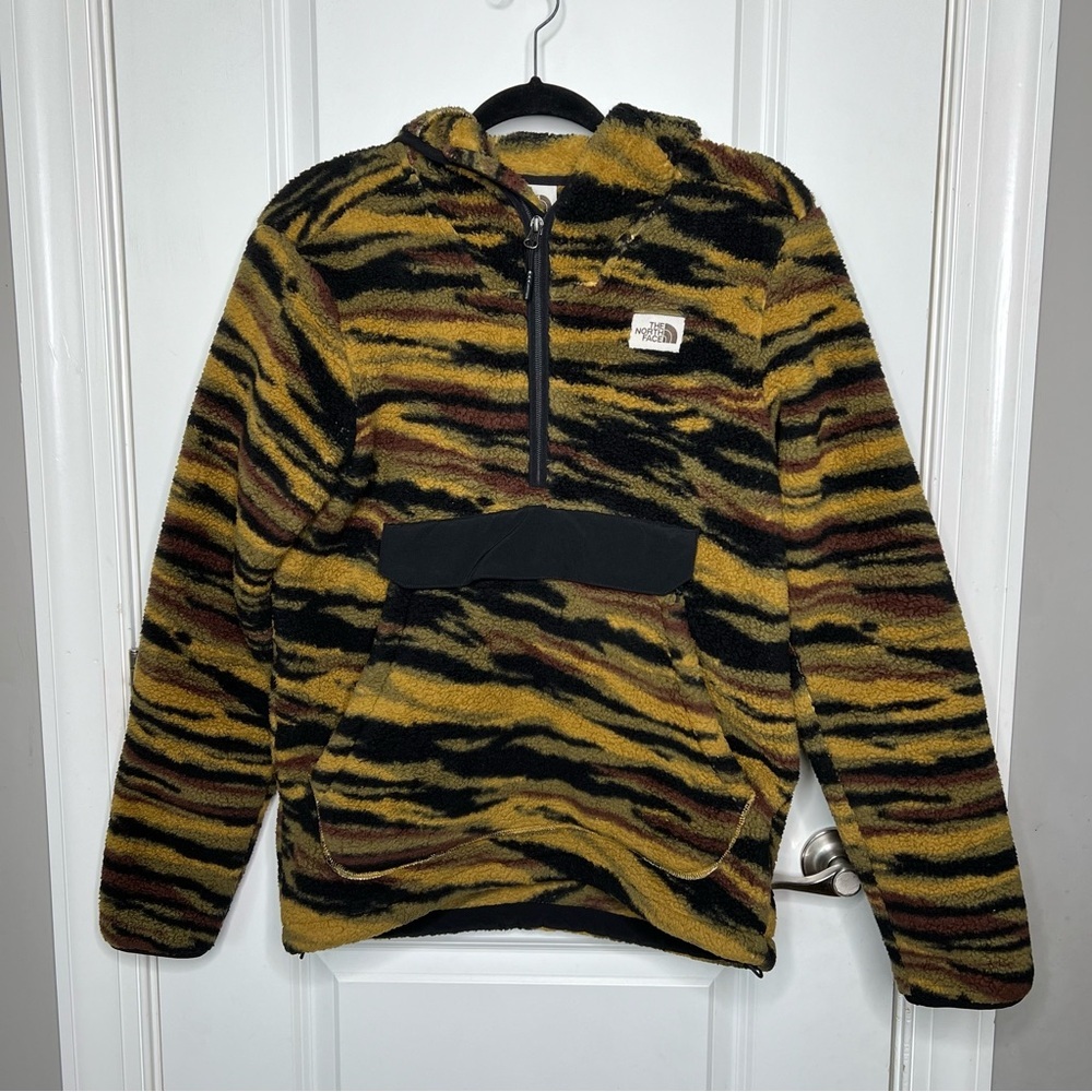 The North Face Campshire Tiger Hoodie